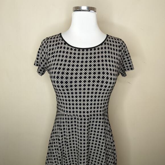Uniqlo Dress w/ Built In Bra Geometric Stretch Knit - Picture 2 of 10